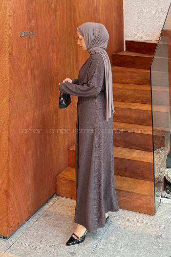 Lamelif Toka Detaylı Tesettür Elbise Kahverengi