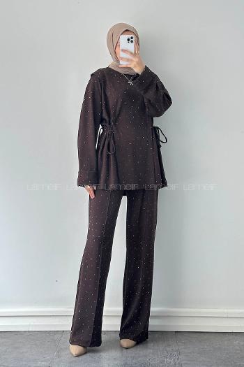 Lamelif Tünel Detaylı Taşlı Takım Kahverengi