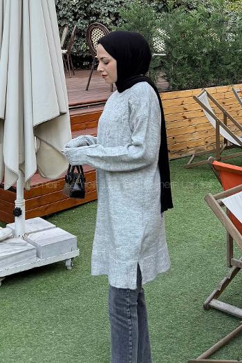 Lamelif Çiçek Detaylı Triko Kazak Açık Gri