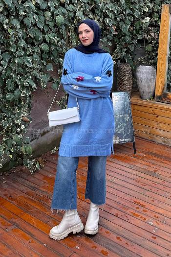 Lamelif Çiçek Detaylı Triko Kazak Mavi