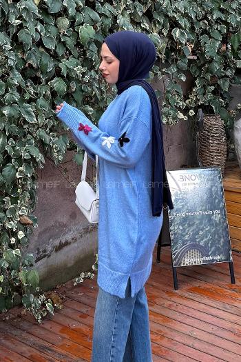 Lamelif Çiçek Detaylı Triko Kazak Mavi