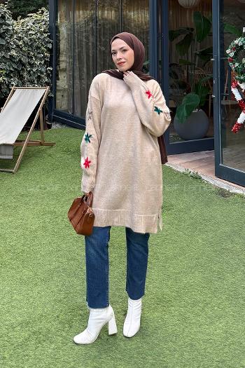 Lamelif Çiçek Detaylı Triko Kazak Sütlü Kahve