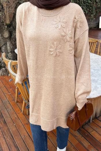 Lamelif Çiçek Detaylı Triko Kazak Sütlü Kahve