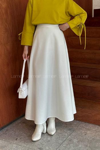 Lamelif Kaşe Etek Beyaz