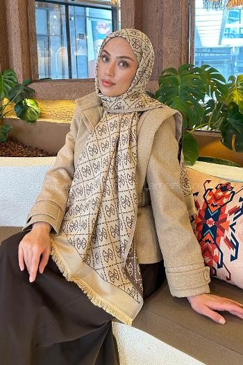 Lamelif Guess Desen Kaşmir Çift Taraflı Şal Soft Kahve