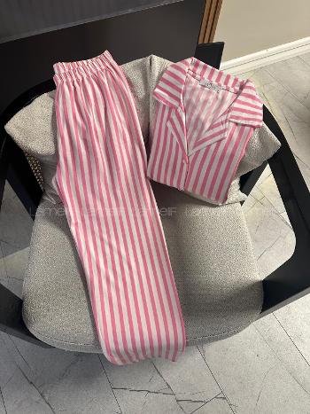 Lamelif Şerit Çizgili Pijama Takımı