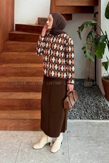 Lamelif Baklava Desen Etekli Triko Takım Camel