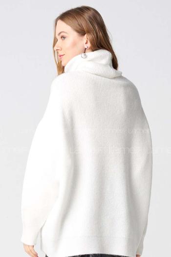 Lamelif Dilvin Balıkçı Yaka Oversize Kazak-Beyaz