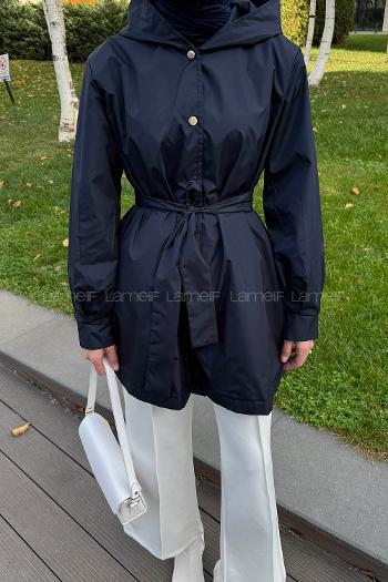 Lamelif Bağlama Detaylı Yağmurluk Lacivert
