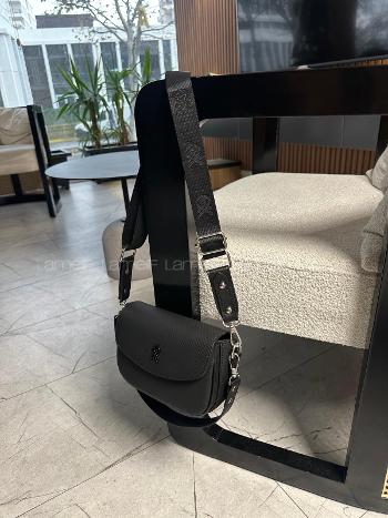 Lamelif Çok Bölmeli Kadın Çapraz Çanta Siyah