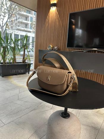 Soft Brown With Zipper Skin Hand Bag Bag