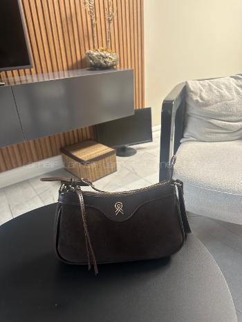 Bitter Brown With Zipper Skin Hand Bag Bag