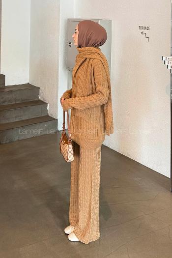 Brown With Milk Turtle Neck Long Arm Knitwear Regular Trousers Comfortable Suit