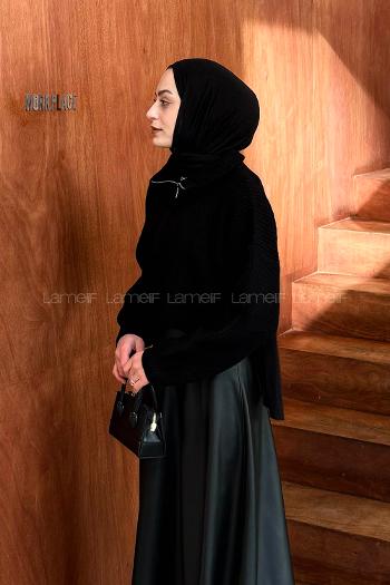 Lamelif Yaka Fermuarlı Crop Triko Kazak Siyah