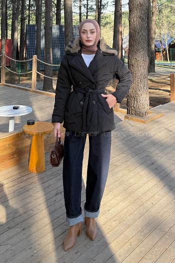 Lamelif Kürk Yaka Bağlama Detaylı Mont Siyah