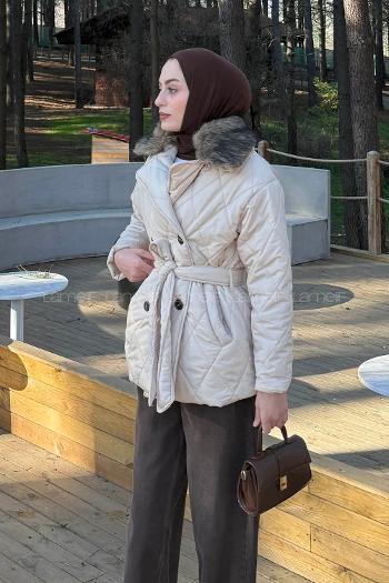 Lamelif Kürk Yaka Bağlama Detaylı Mont Taş Rengi