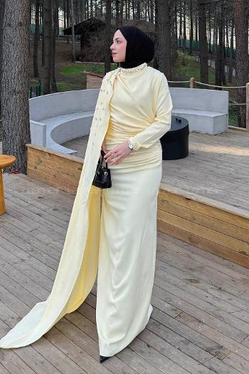 Lamelif Pelerin Detaylı Taşlı Elbise Sarı