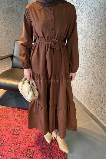 Lamelif Yarım Düğme Detaylı Terikoton Elbise Çikolata Kahve