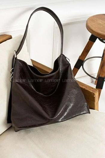 Lamelif Yan Halka Detaylı Yumuşak Deri Kadın Kol Çantası Acı Kahve