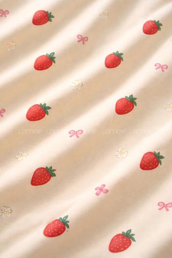 Lamelif Kadın Milan Kumaş  Çilek  Desenli Pijama Takımı