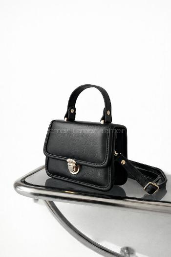 Lamelif Velza Kilit Toka Detaylı Şık Çanta Siyah