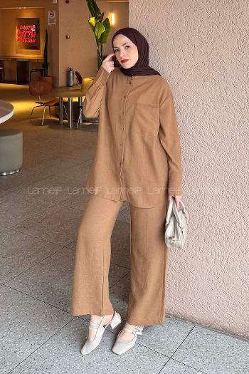 Lamelif Hakim Yaka Gömlekli Takım Camel