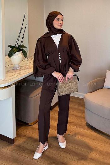 Lamelif Taşlı Düğme Detaylı Takım Koyu Kahverengi