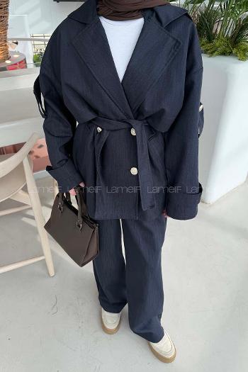 Lamelif Pelerinli Bağlama Detaylı Takım Koyu Lacivert