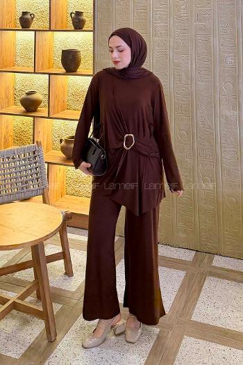 Lamelif Toka Detaylı Asimetrik Takım Kahverengi