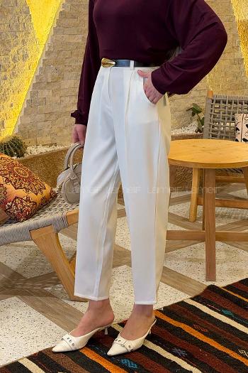 Lamelif Kemer Detaylı Havuç Pantolon Beyaz