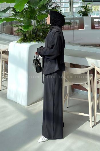 Lamelif Büyük Yaka Detaylı Pantolonlu Takım Siyah