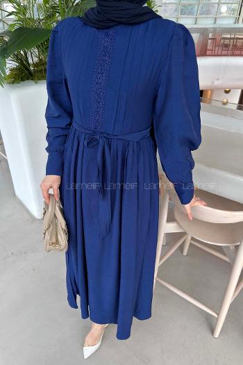 Lamelif Dantel Detaylı Bağlamalı Elbise Lacivert