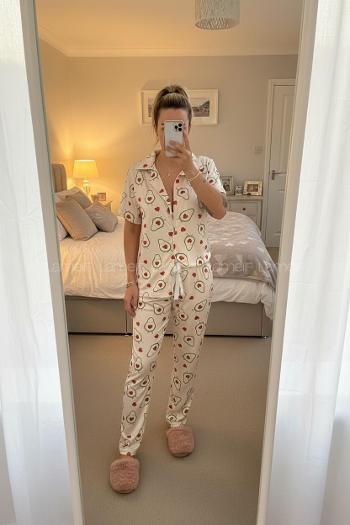 Lamelif Kadın Milan Kumaş  Avokado Desenli Ön Düğmeli  Mood Pijama Takımı