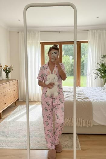 Lamelif Kadın Milan Kumaş  Tavşan Desenli Ön Düğmeli  Mood Pijama Takımı