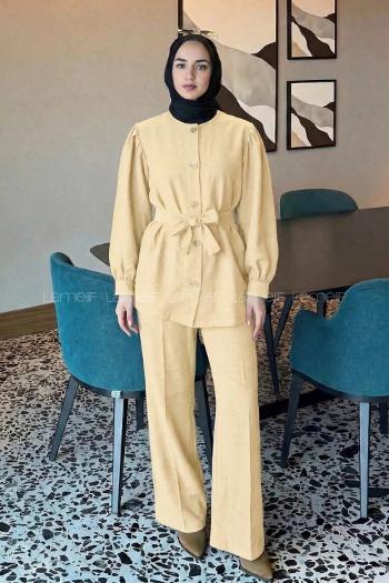 Lamelif Bağlama Detaylı Düğmeli Takım Krem