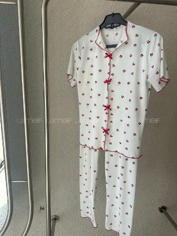 Lamelif Kadın Kiraz Desenli Fiyonk Özel Dikiş Pijama Takımı