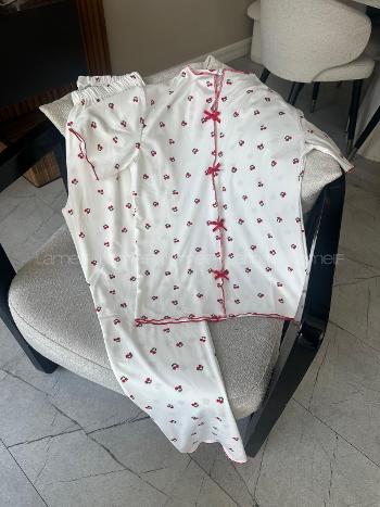 Lamelif Kadın Kiraz Desenli Fiyonk Özel Dikiş Pijama Takımı