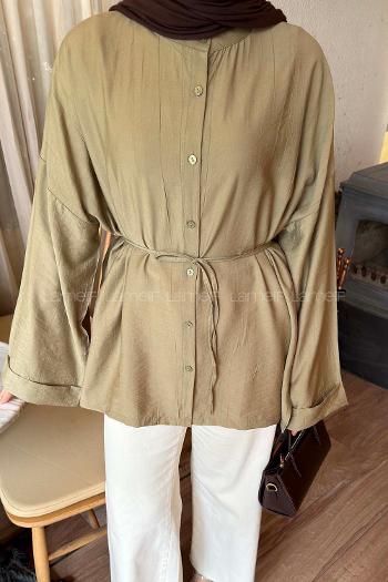 Lamelif Bağlama Detaylı Yırtmaçlı Gömlek Haki