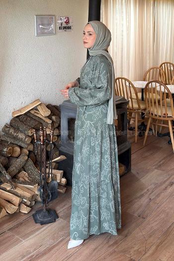 Lamelif Katleye Desenli Tesettür Elbise Haki