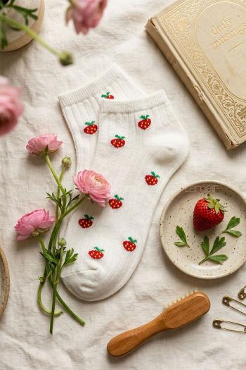 Lamelif Yıkamalı Penye Çilek Çorap