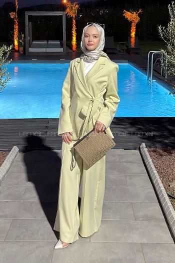 Lamelif Bağlama Detaylı Kruvaze Kapama Pantolonlu Takım Mint Yeşili