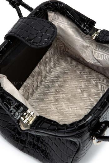 Lamelif Kroko Desenli Burslu Mekanizmalı Omuz Çantası Kadın Rugan Siyah