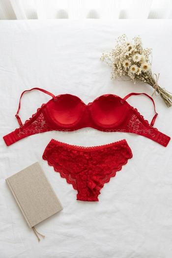 Lamelif Çıkarılabilir Askılı Lotus Takım