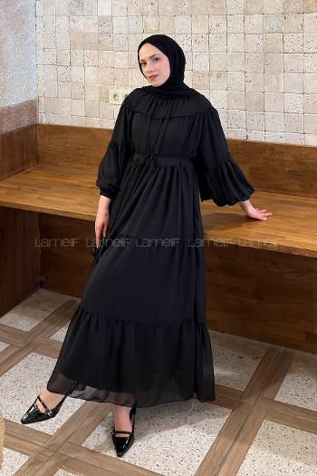 Lamelif Kat Kat Detaylı Tesettür Elbise Siyah