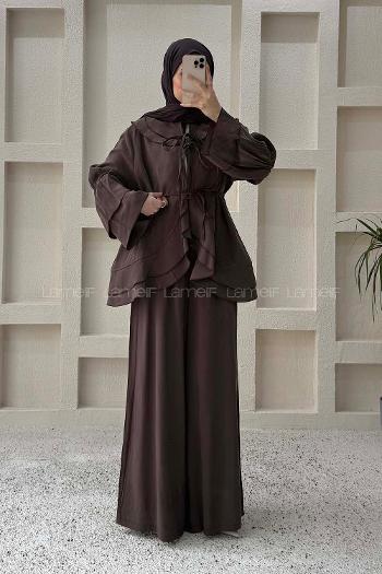 Lamelif Geniş Volan Yakalı Bağlama Detaylı Pantolonlu Takım Acı Kahve