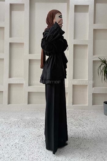 Lamelif Geniş Volan Yakalı Bağlama Detaylı Pantolonlu Takım Siyah