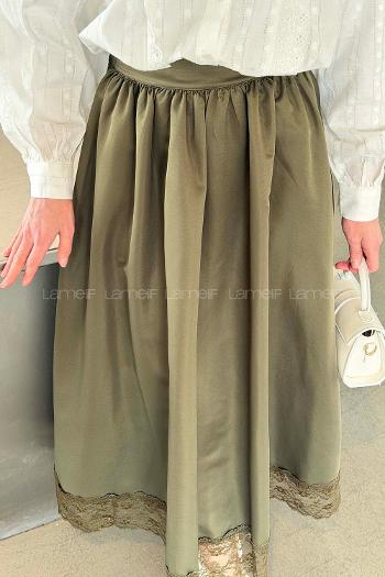 Lamelif Dantel Detaylı Saten Etek Haki