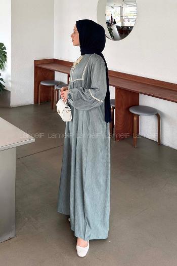 Lamelif Güpür Dantelli Püskül Detaylı Elbise Çağla Yeşili