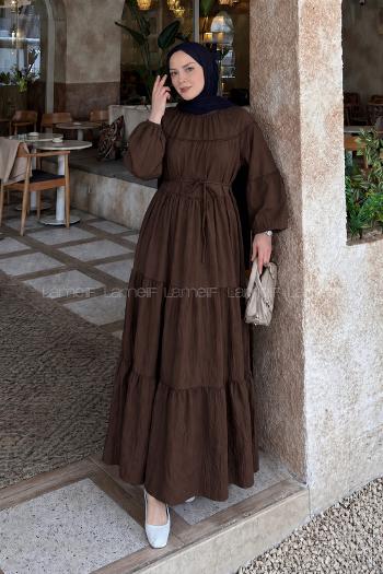 Lamelif Kat Detaylı Bağlamalı Elbise Acı Kahve