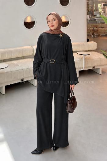 Lamelif Gold Broş Detaylı Pantolonlu Takım Siyah